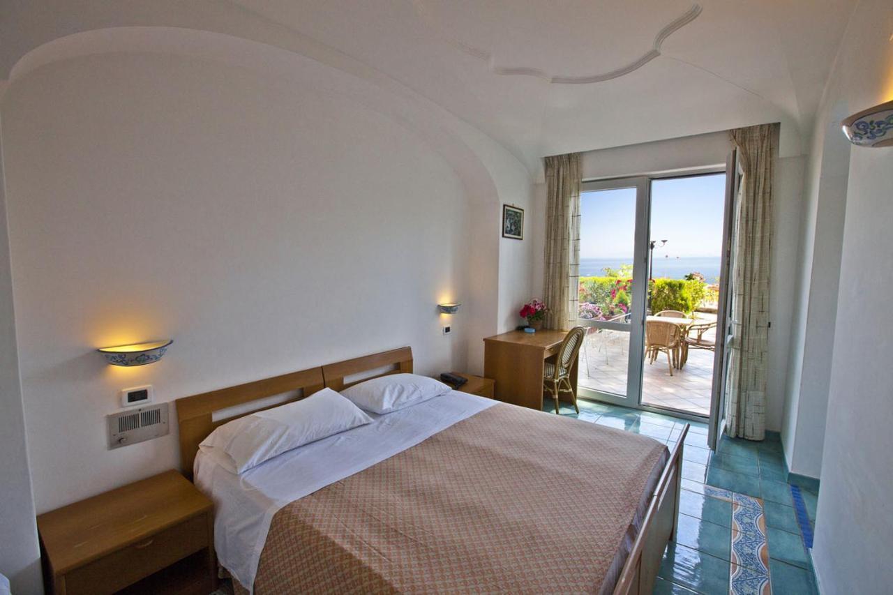 Hotel Don Felipe Ischia Room photo